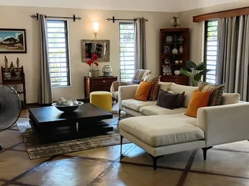 5 Bedroom Villa