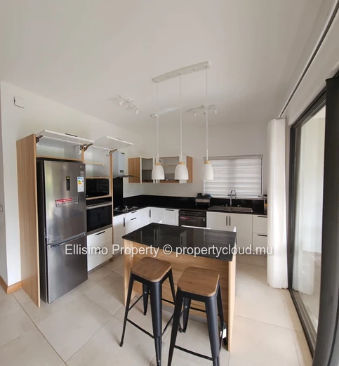 Maison Moderne en Résidence Sécurisée