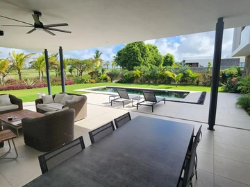 4 Bedroom Villa
