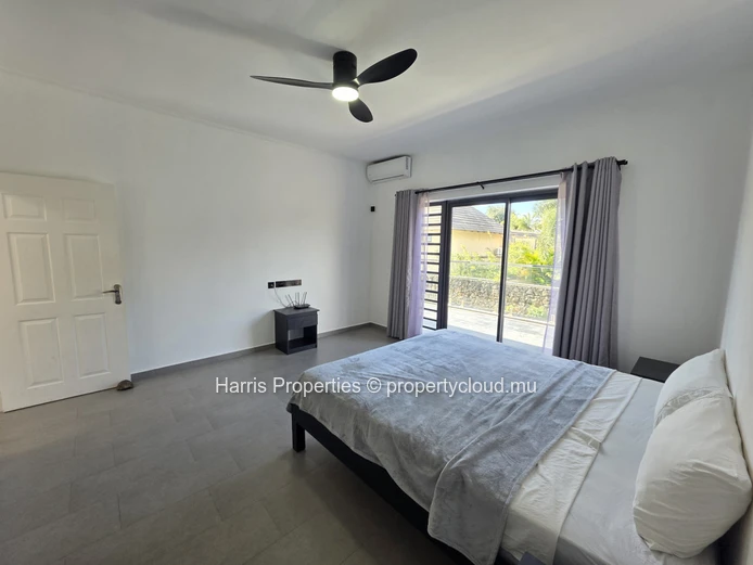 Magnifique villa en duplex meublée à louer au cœur de Grand Baie