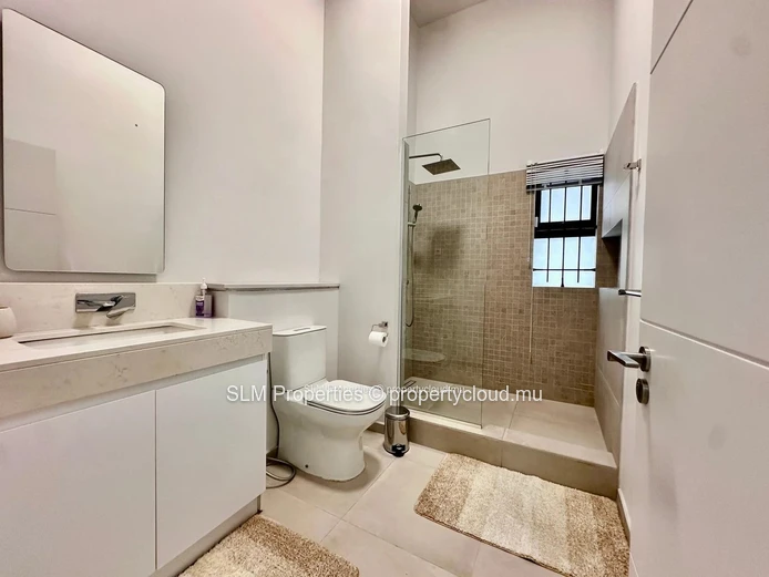 Modern Ground Floor 3-bedroom Apartment for Rent in Moka
