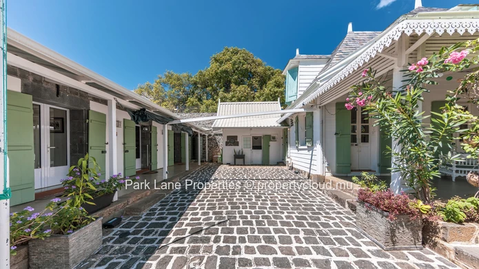 Propriété Coloniale d’Exception au Cœur de Port-Louis