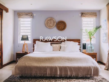 4 Bedroom Villa