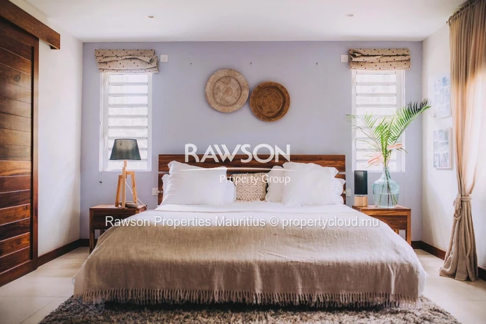 4 En-Suite Bedroom Villa | Pool | Lagoon View | Calodyne | From €6,500/Month