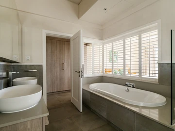 4 Bedroom Villa