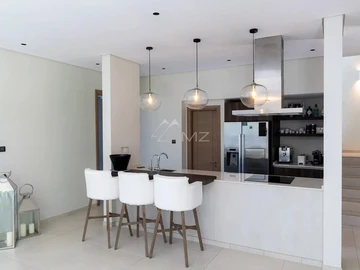 4 Bedroom Villa