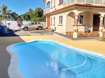 6 Bedroom Villa