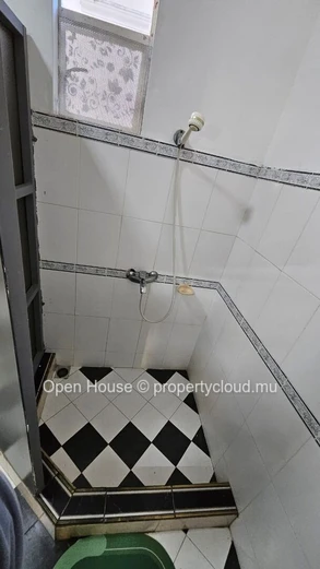 Duplex meublé tout confort à Mon Choisy avec accès piscine au cœur d'une résidence calme