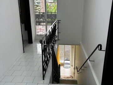 7 Bedroom House