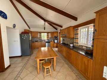 5 Bedroom Villa