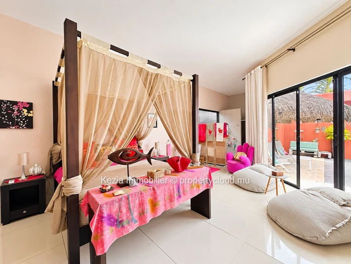 A Unique Villa With Exotic Accents