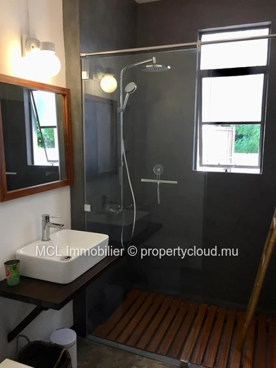 6 bedroom house in Bain Boeuf
