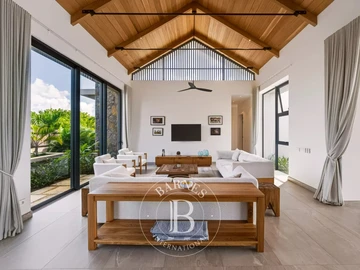 4 Bedroom Villa