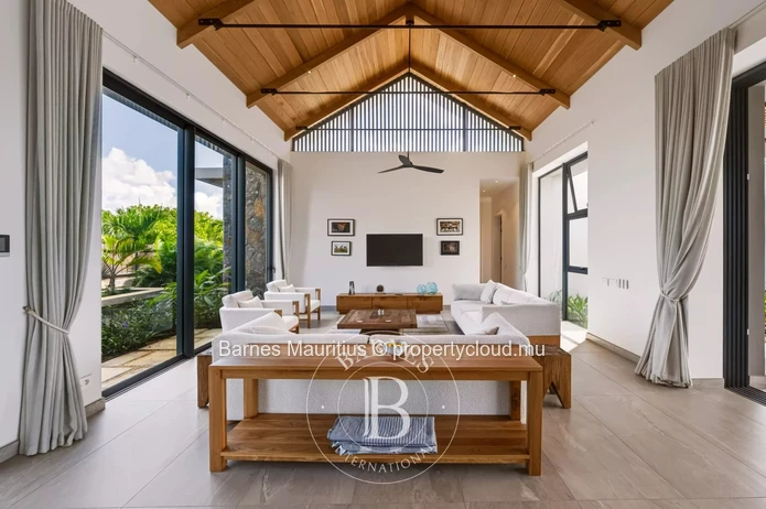 MONT CHOISY - Villa - 4 Bedrooms