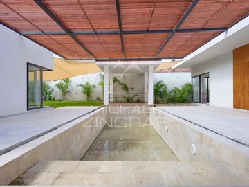 4 Bedroom Villa