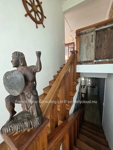 Villa de charme, 3 chambres, jardin de 760 M2 a balaclava