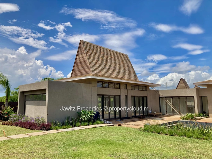 Jacaranda Villa in Balaclava - 3 bedrooms - 300sqm