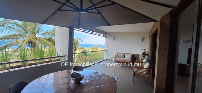 Luxurious Apartment with Stunning Views in Tamarin