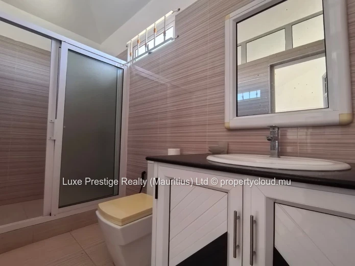 Spacious 4-Bedroom Villa with Private Pool for Rent | 10 Perches | Garage for 2 Cars | Rs 75,000 per Month