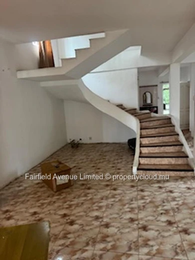 "Charming Furnished House for Rent in Pointe aux Piments  - Close to Amenities"