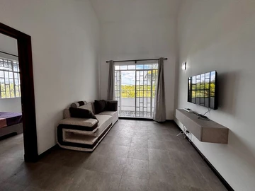 5 Bedroom Villa
