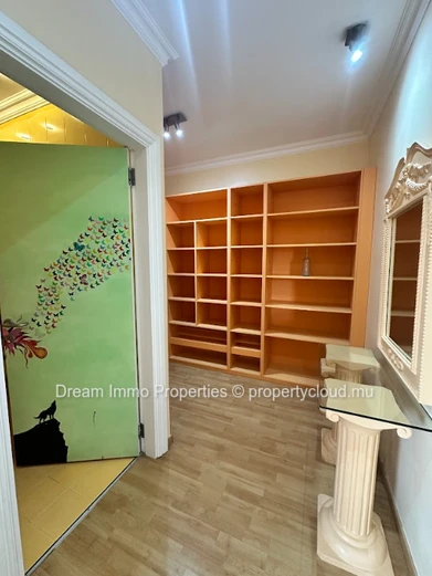 Superb Duplex Penthouse With Mountain Views In Quatre Bornes – Mauritius