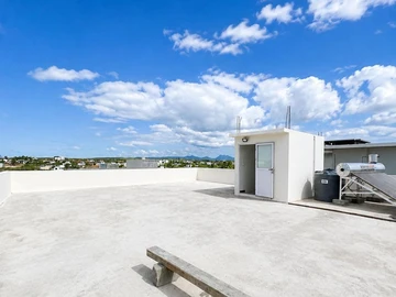 5 Bedroom Villa