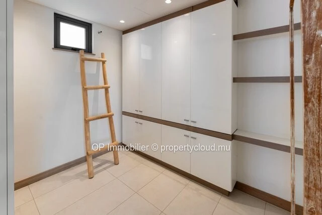 Penthouse PDS 3 chambres avec piscine à vendre à Mon Choisy