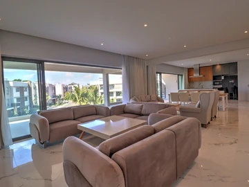 4 Bedroom Apartment