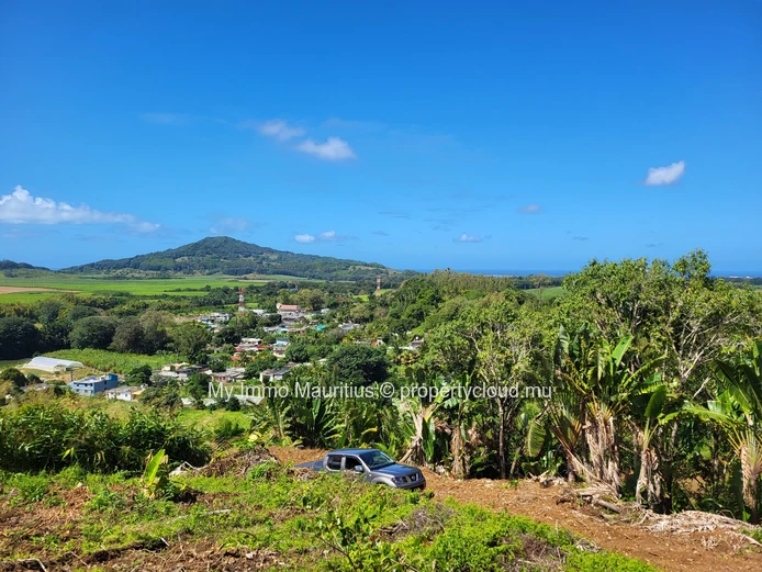 44614 m2 plot with exceptional view!