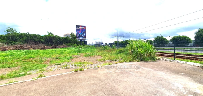 Commercial Land for Sale – 88 Perches, Phoenix