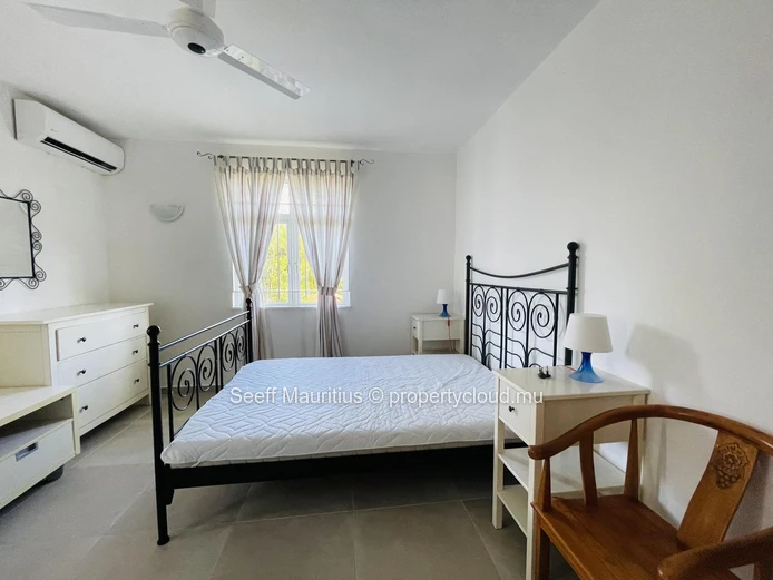 Villa indépendante fraîchement rénovée, accès mer