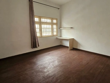4 Bedroom Apartment