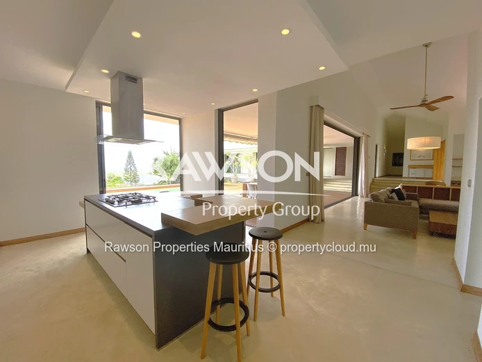 4 Bedroom Villa | Secure Residence | Mountain View | Piton