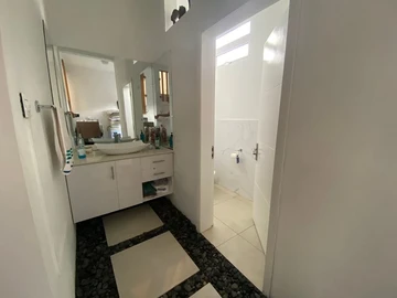 Maison de 4 Chambres