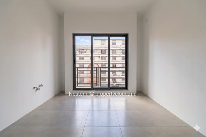 Modern 3-bedroom penthouse in residence