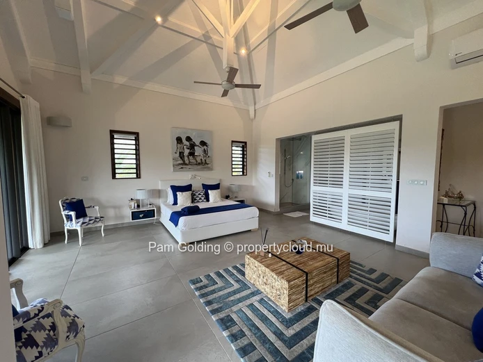 Exquisite 5 Bedroom Private Villa in La Balise Marina, Black River, Mauritius West Coast