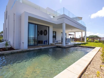3 Bedroom Villa
