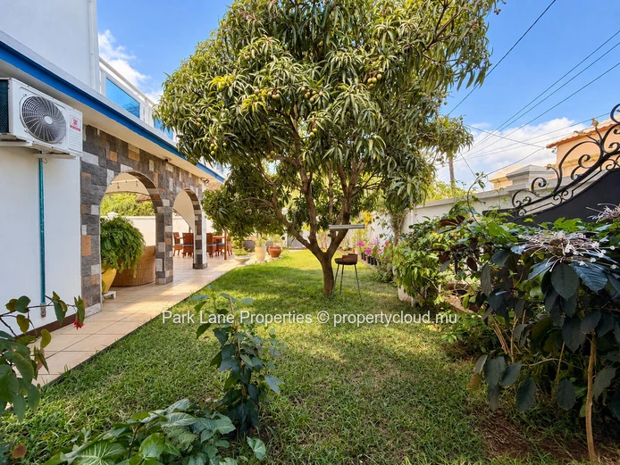 A Beautifully Maintained Family Home in the Heart of Flic en Flac