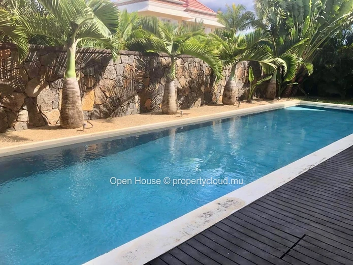 3-Bedroom G+2 Apartment for Sale in Pereybere