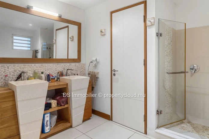 For Rent – 3-Bedroom Apartment With Sea View And Beach Access | Cap Malheureux