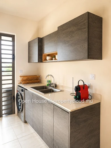Appartement meublé 3 chambres avec piscine à louer à Flic en Flac