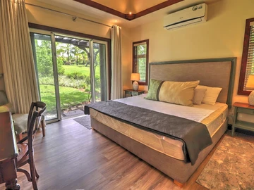 Spectacular colonial-style 4-bed villa 