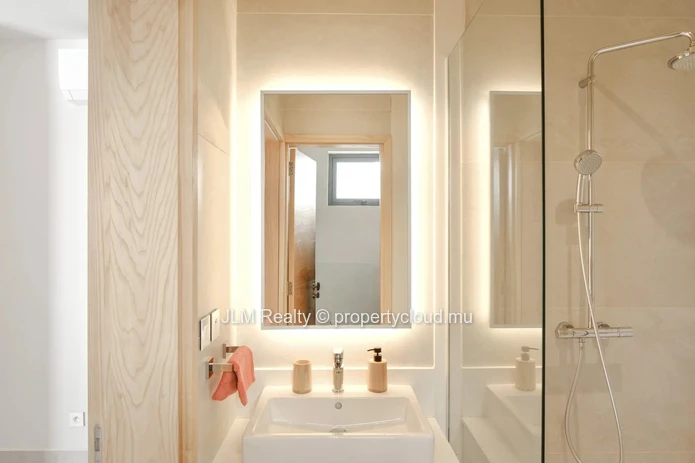 Penthouse de luxe avec vue mer à vendre à Grand Gaube, Île Maurice