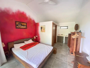 8 Bedroom Villa
