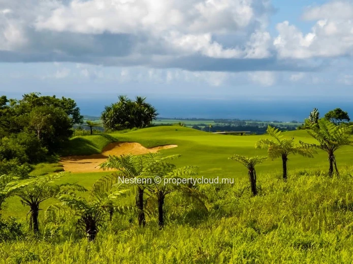 Terrains residentiels de 1832 m2 à 4060 m2, au cœur de l'île, sur un golf luxuriant