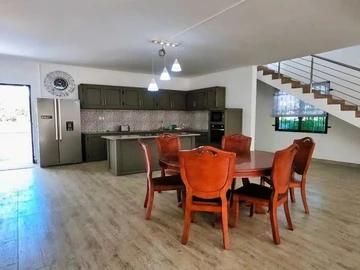 4 Bedroom Villa