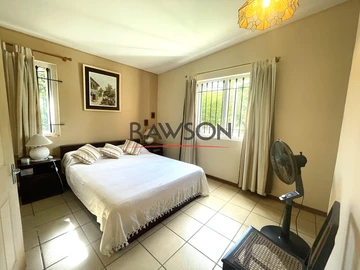 4 Bedroom Villa