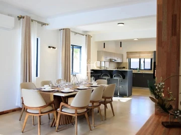 4 Bedroom Villa