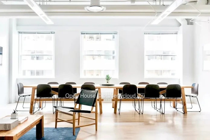 Office(s) for rent in Rivière Noire - Black River, 75m², Price Rs 33 750. Contact us now!